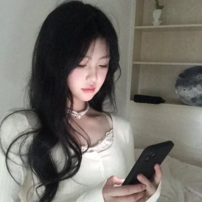 被偷听心声后冷宫小厨娘成团宠啦