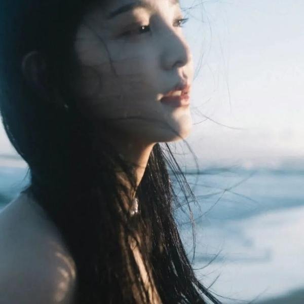 瞬间